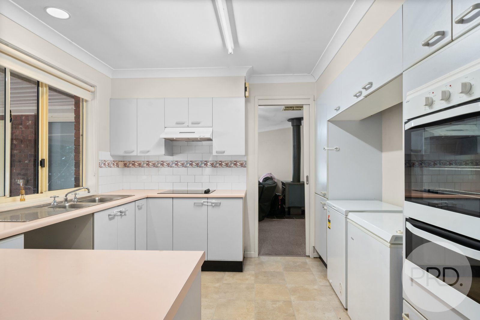 17 Oleander Crescent LAKE ALBERT 5