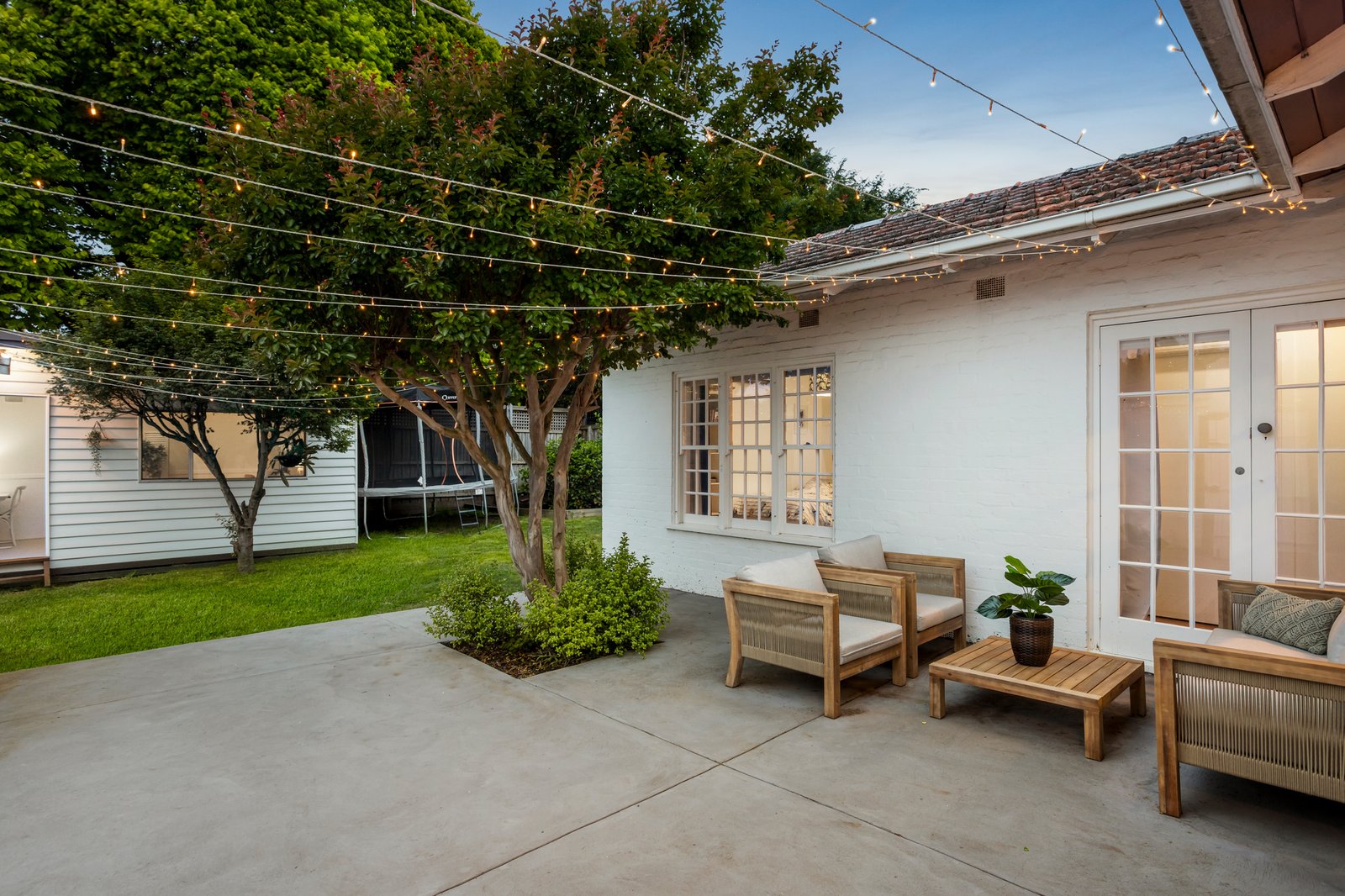 Gallery: 17 Oliver Street