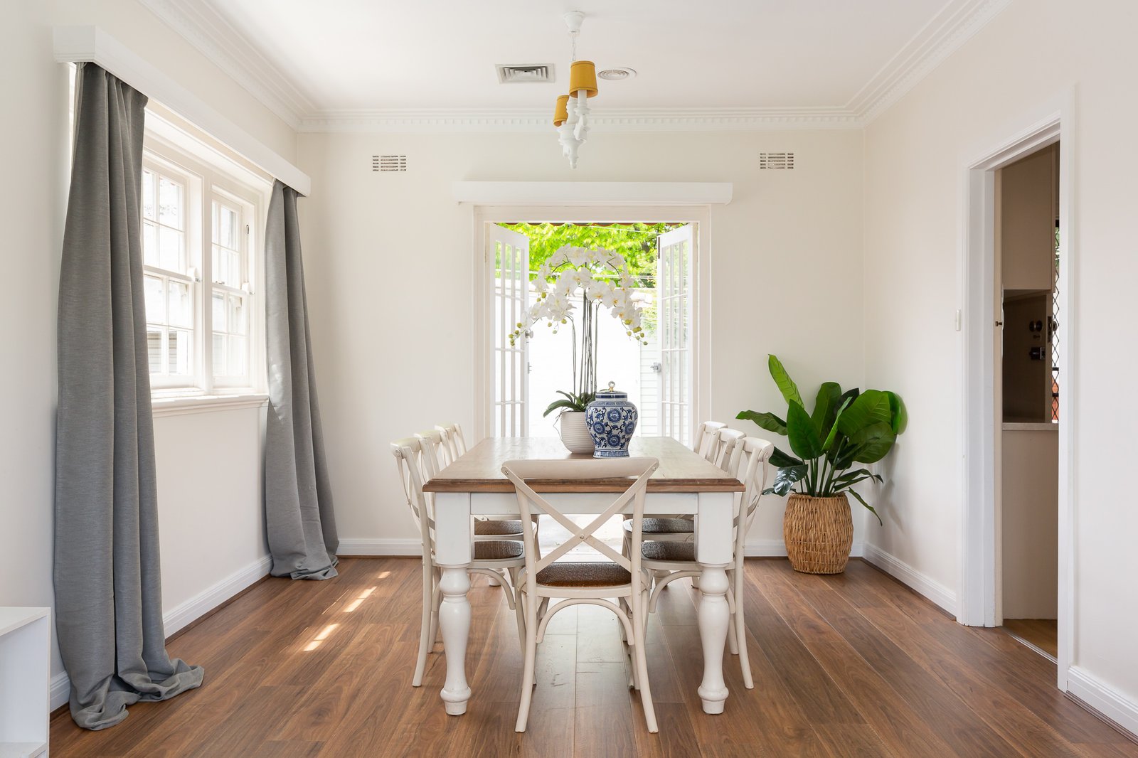 Gallery: 17 Oliver Street