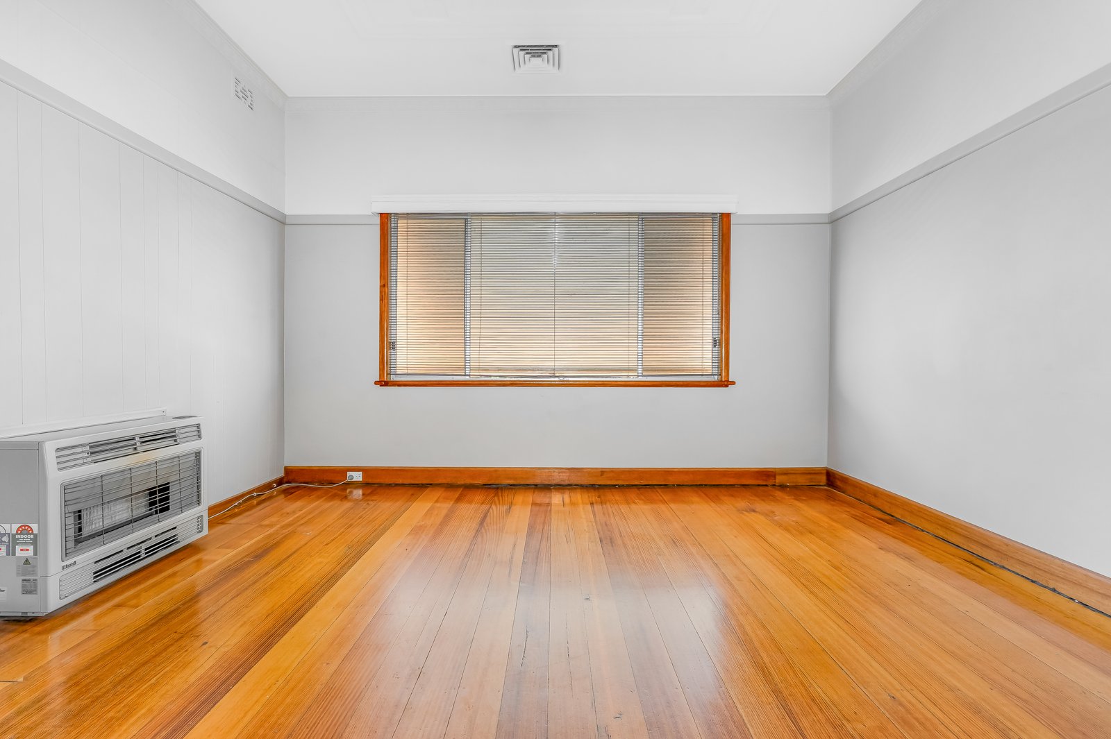 17 Ophir St  GOLDEN SQUARE 6