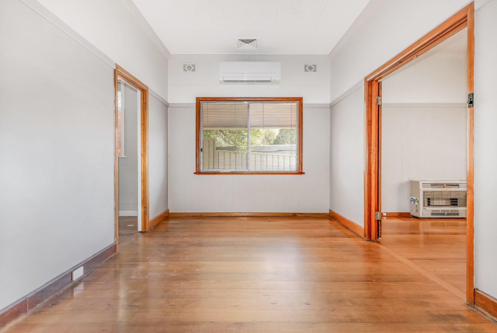 17 Ophir St  GOLDEN SQUARE 7