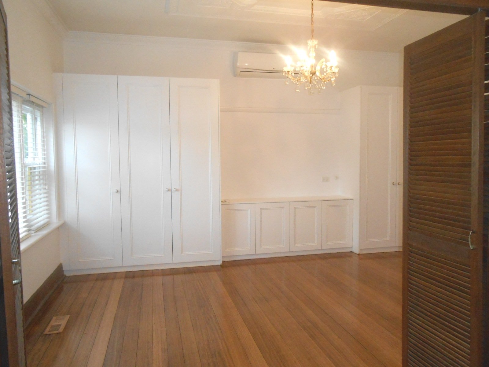 Gallery: 17 Oswald Thomas Avenue