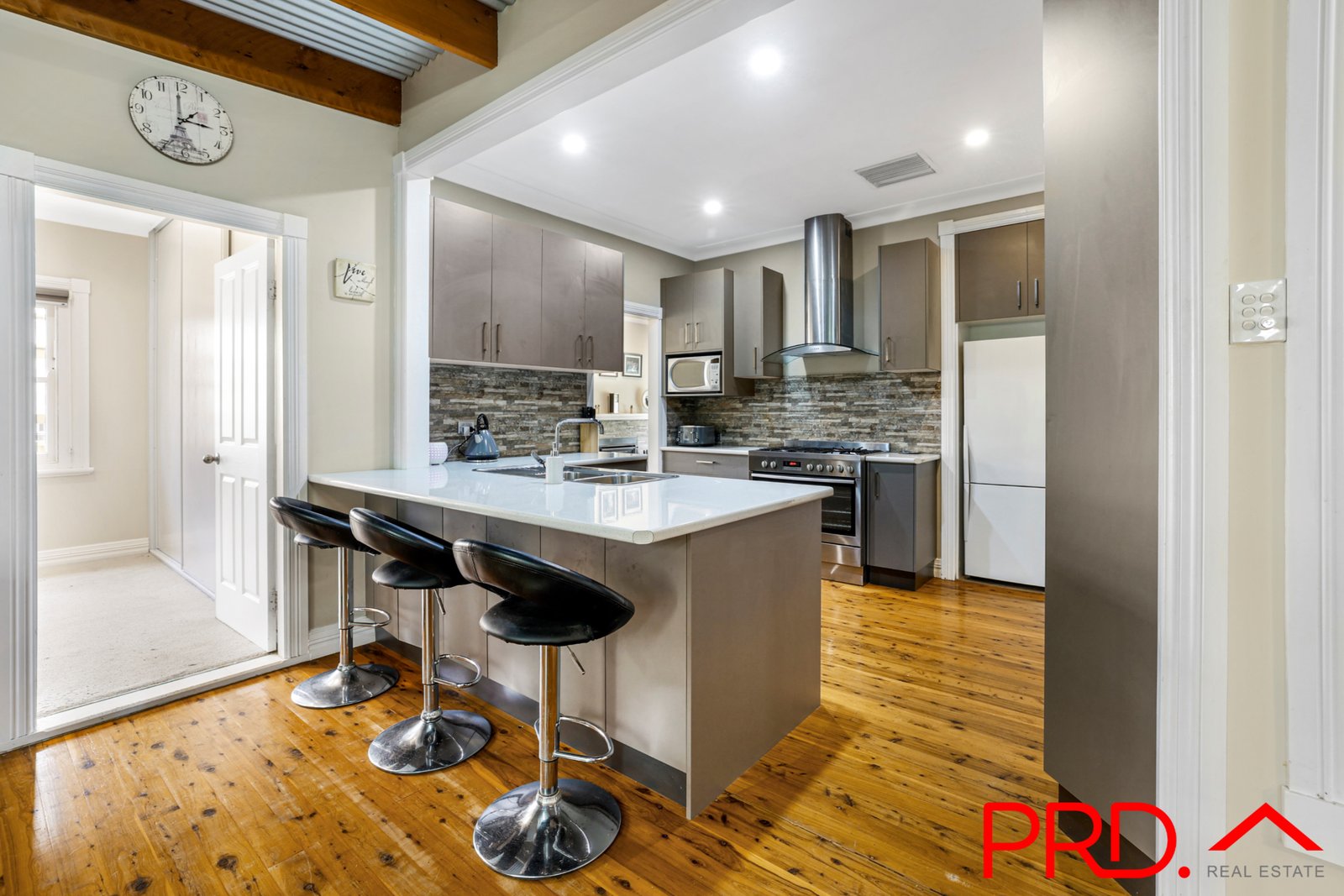 17 Panorama Road TAMWORTH 10