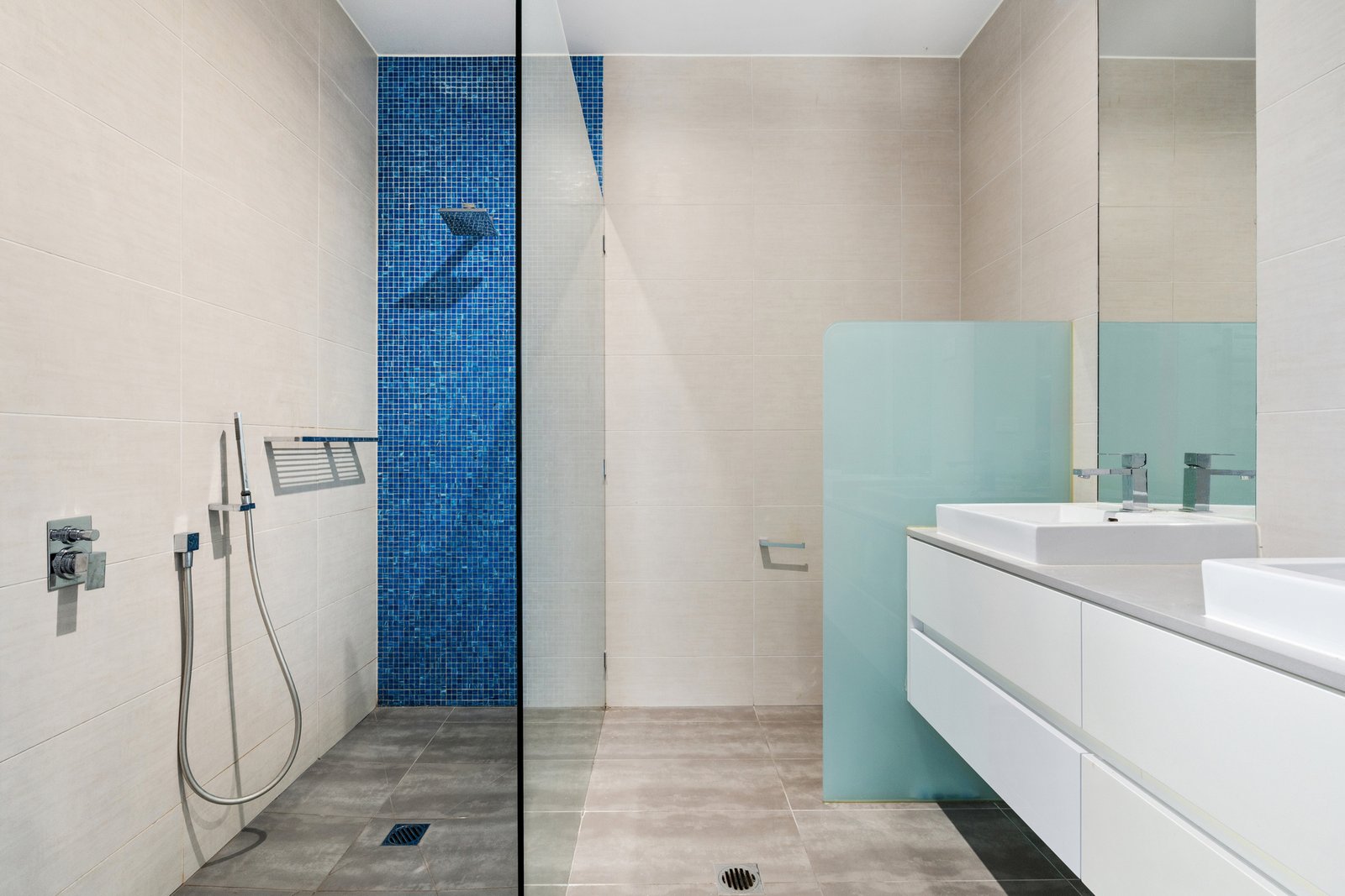 Gallery: 17 Park Crescent