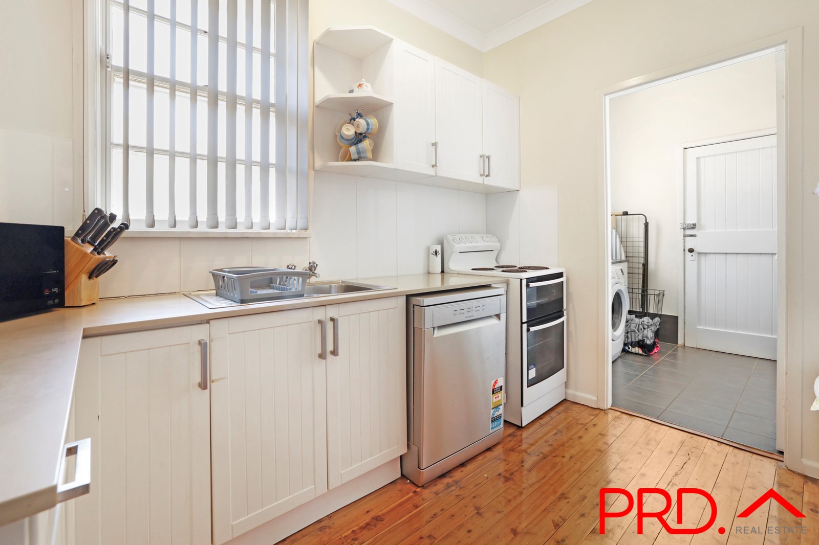 17 Peel Street TAMWORTH 9