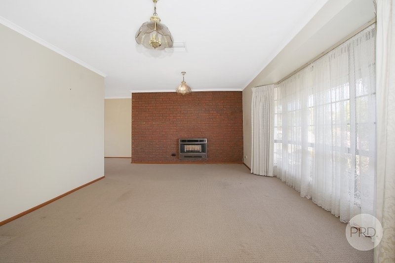 17 Pilbara Place EAST ALBURY 2