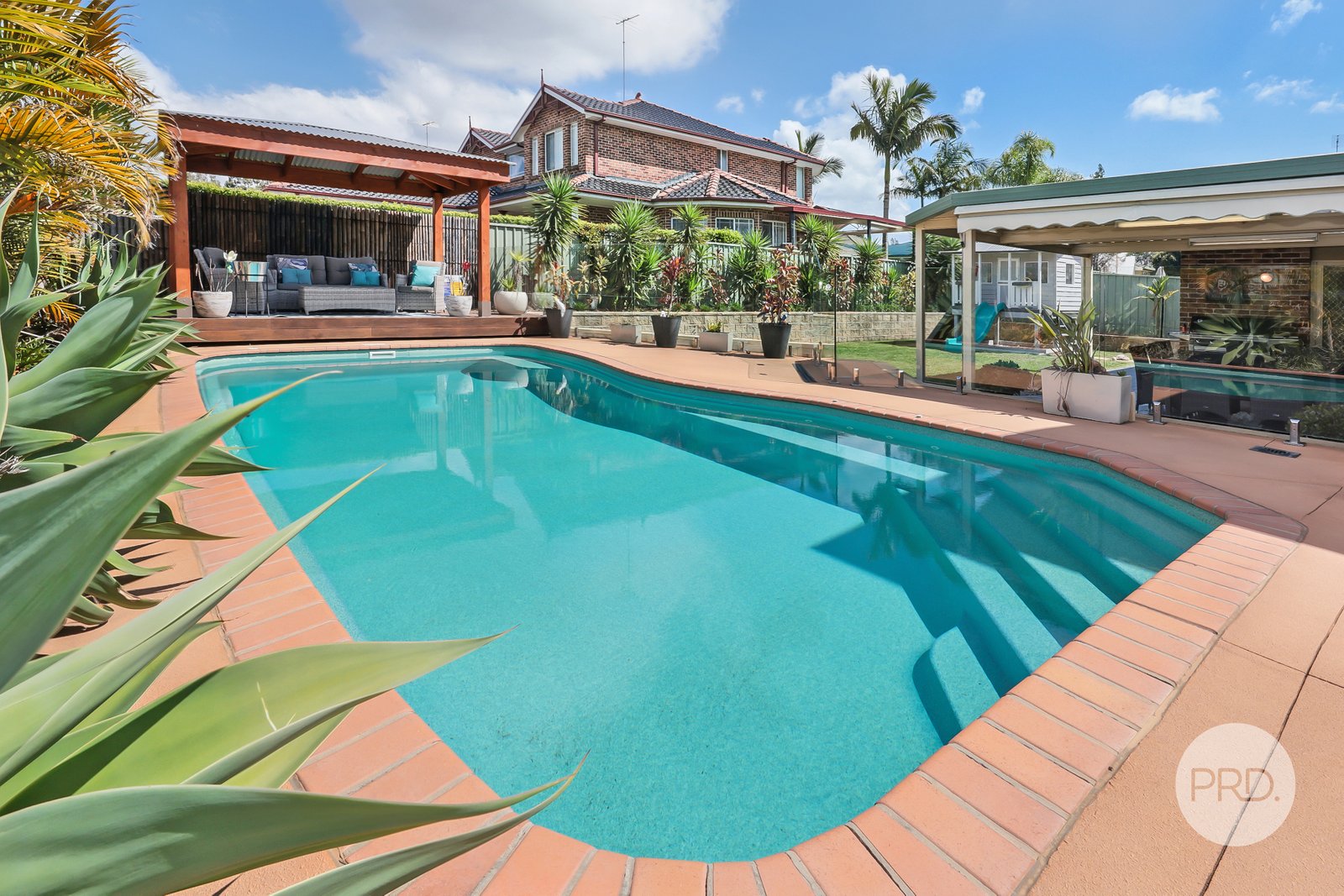 17 Pinehurst Avenue GLENMORE PARK 18