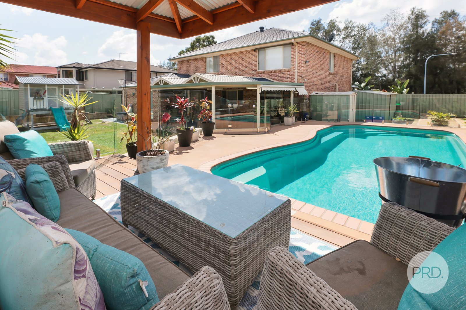 17 Pinehurst Avenue GLENMORE PARK 19