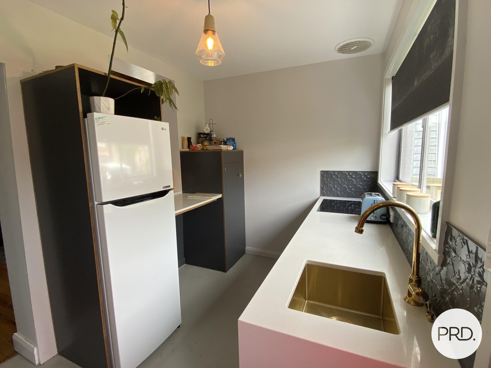 17 Pitt Street NORTH HOBART 2