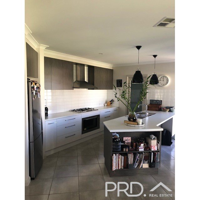 17 Ponderosa Way MILDURA 7