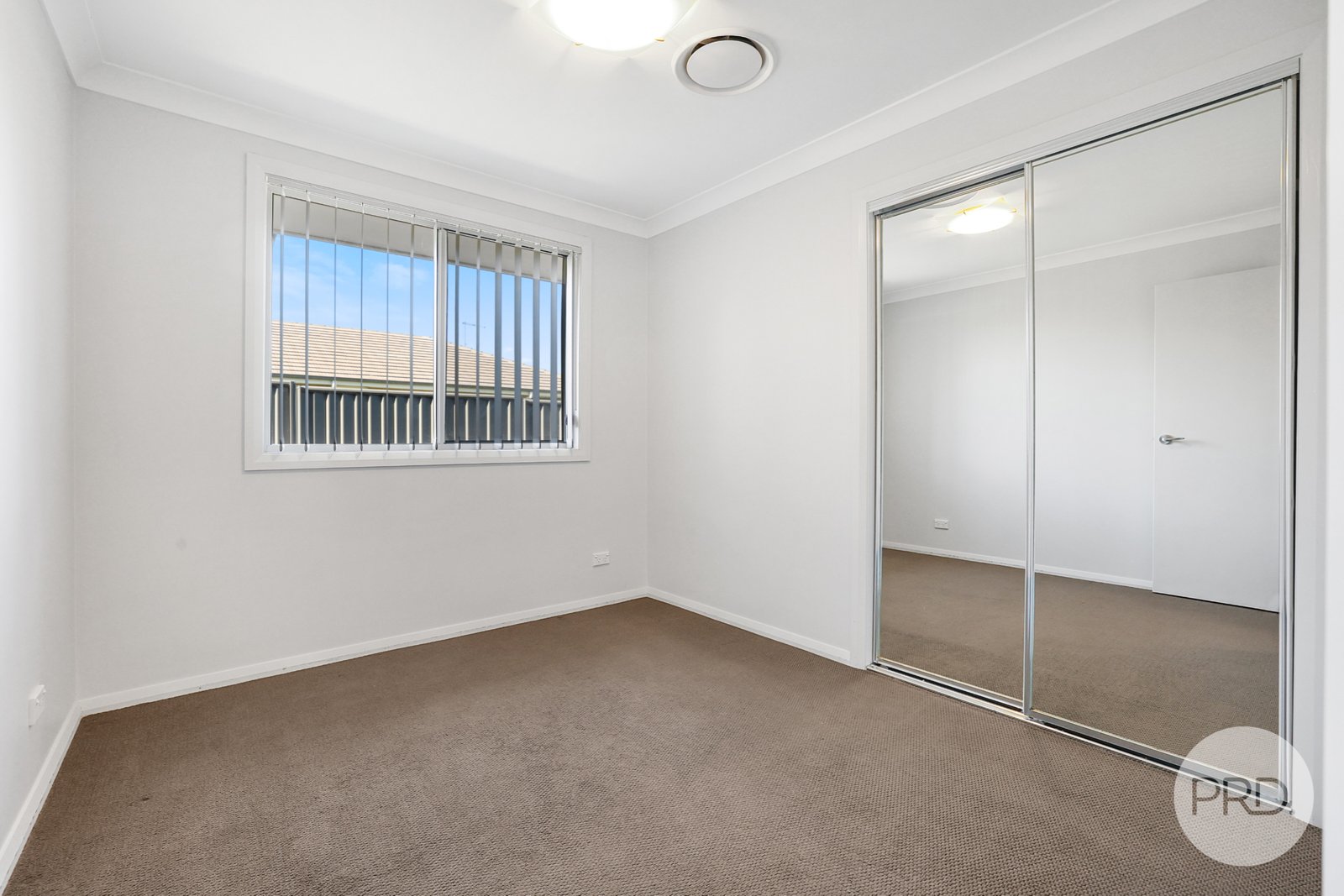 17 Regal Park Drive TAMWORTH 8