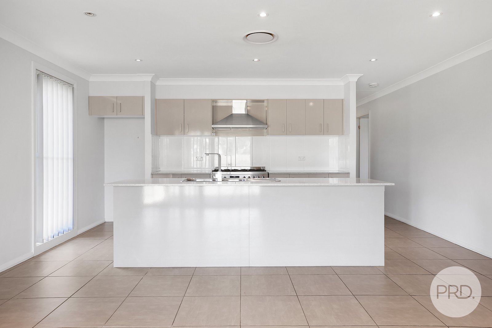 17 Regal Park Drive TAMWORTH 10