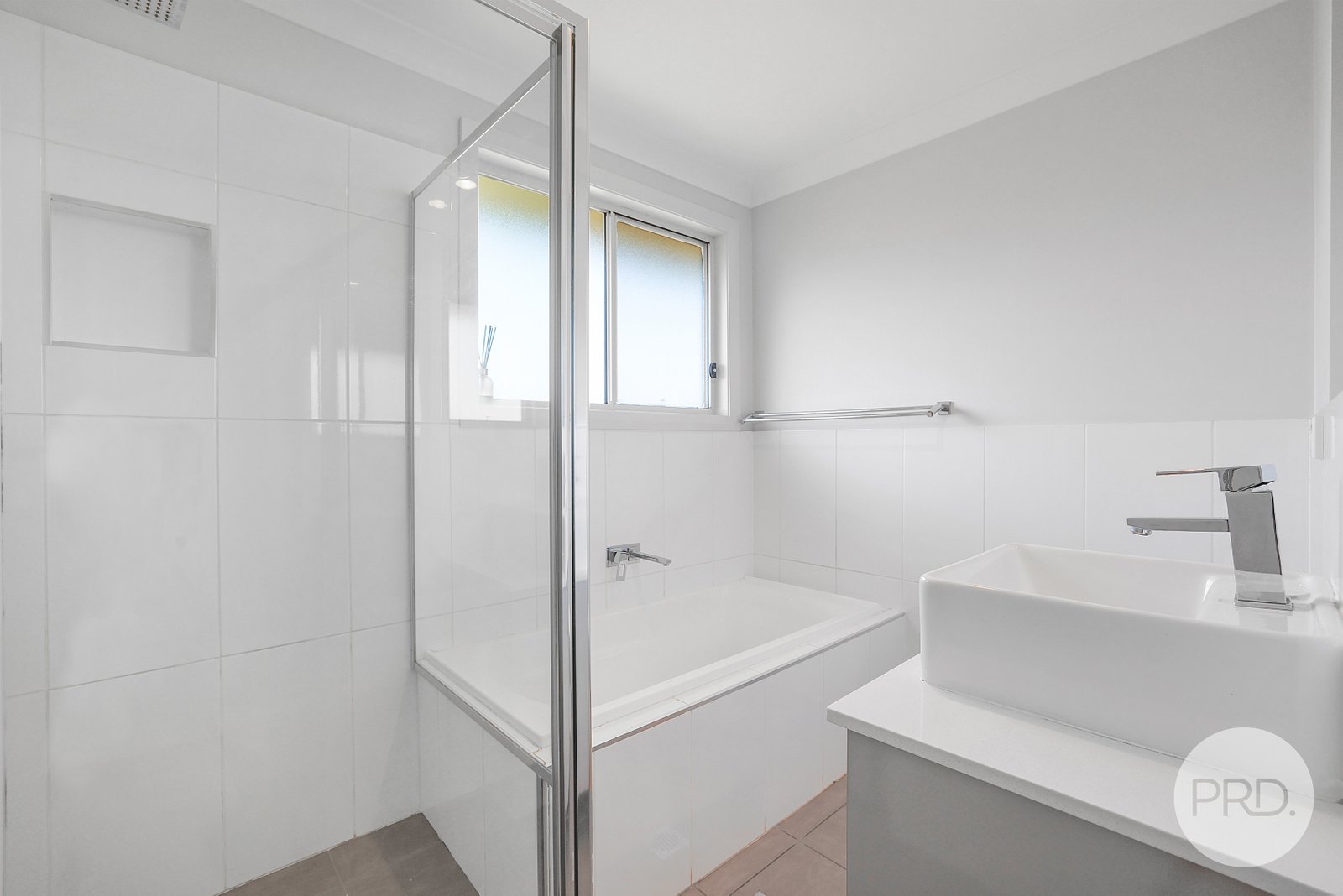 17 Regal Park Drive TAMWORTH 15