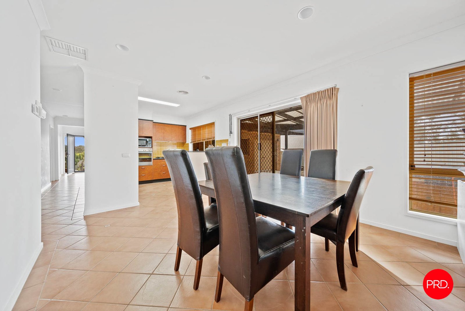 17 Regency Place KENNINGTON 3