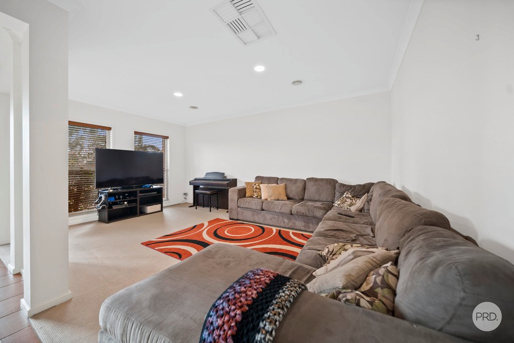 17 Regency Place KENNINGTON 4