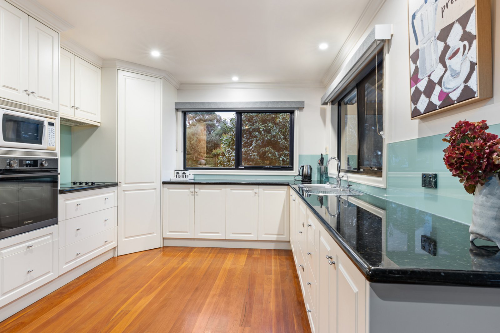 Gallery: 17 Reid Park Road
