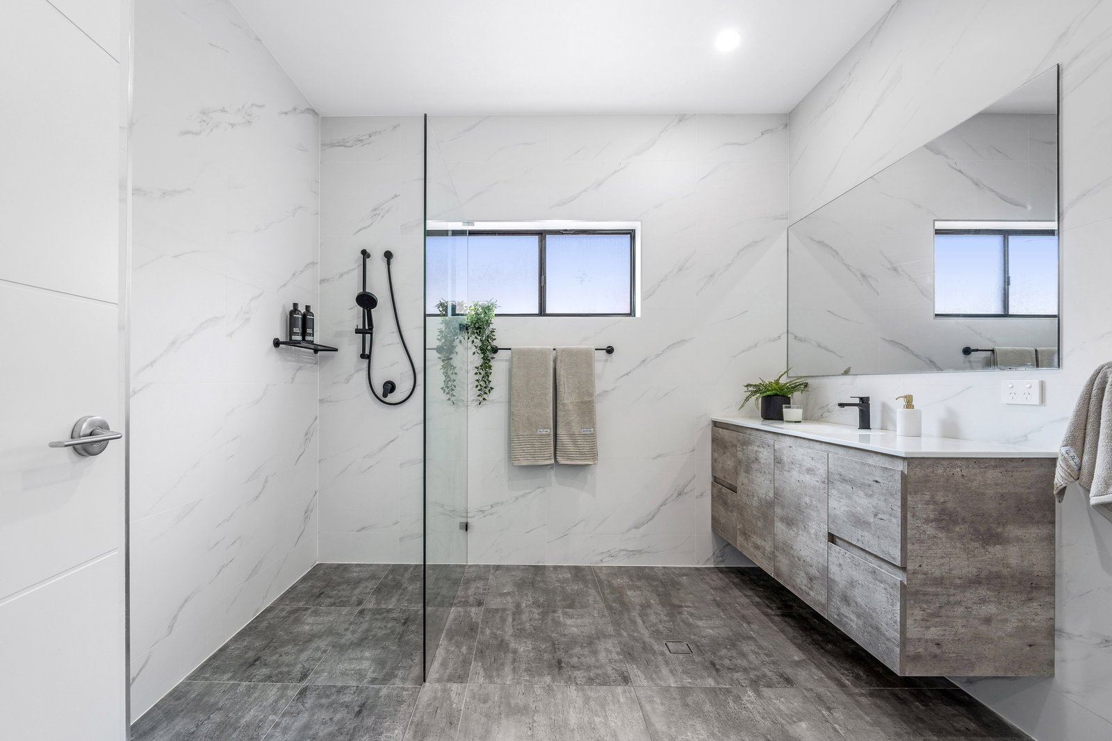 17 Romani Avenue HURSTVILLE 9