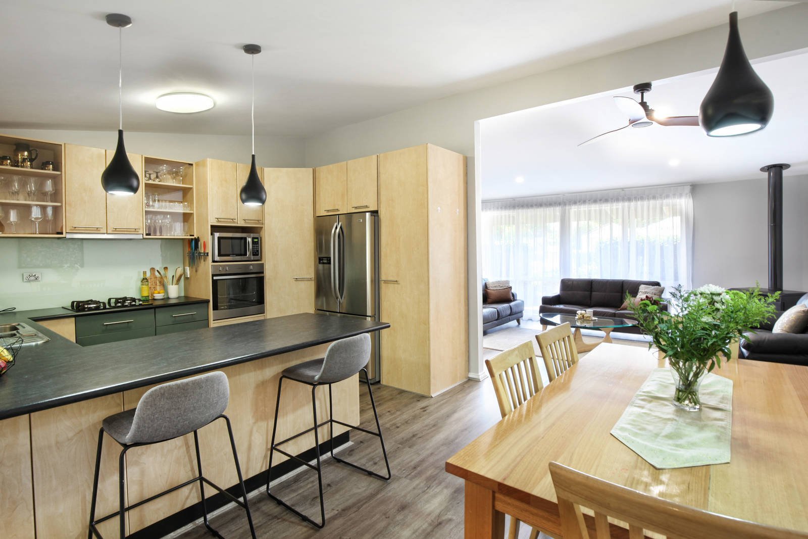 Real Estate and Property in 17 Rose Boulevard, Lancefield, VIC