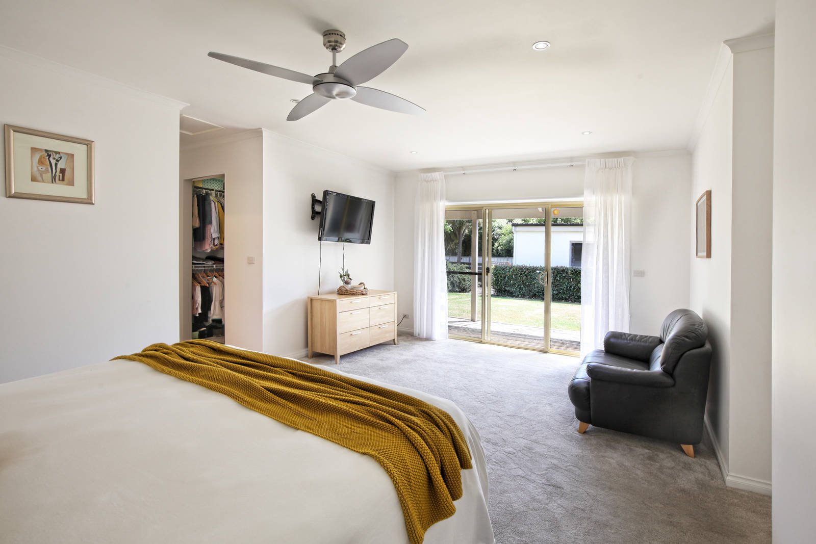 Real Estate and Property in 17 Rose Boulevard, Lancefield, VIC