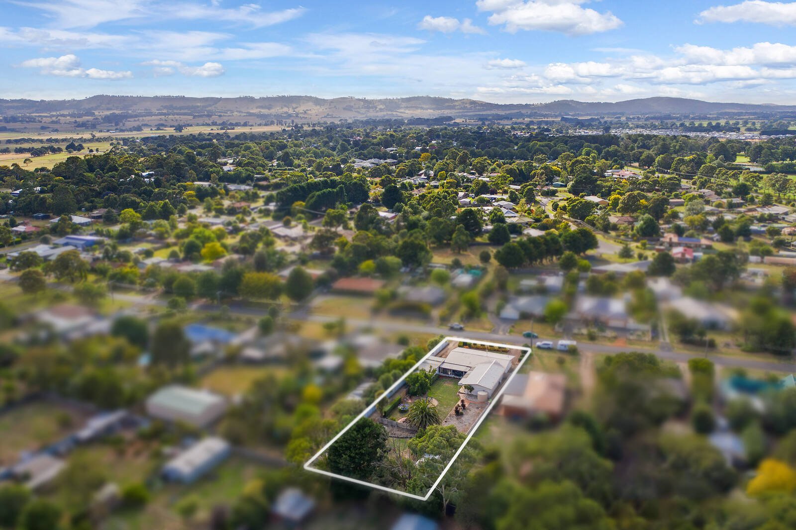Real Estate and Property in 17 Rose Boulevard, Lancefield, VIC