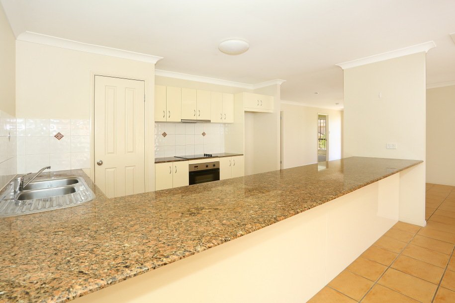 17 Rosegum Drive MOLENDINAR 3