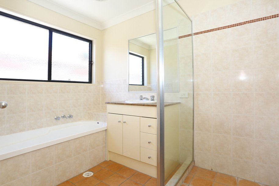17 Rosegum Drive MOLENDINAR 17