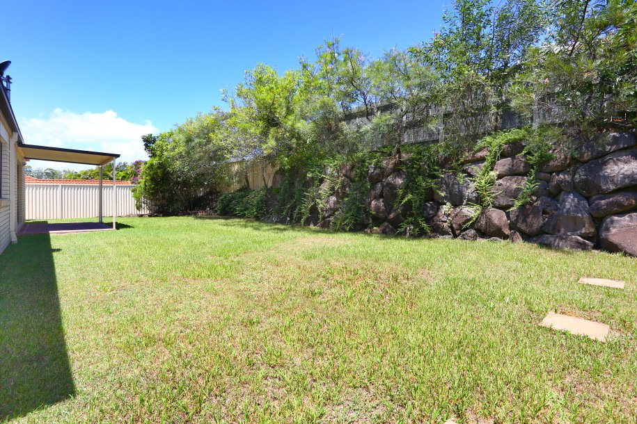 17 Rosegum Drive MOLENDINAR 19