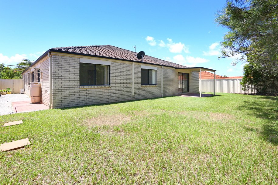 17 Rosegum Drive MOLENDINAR 20