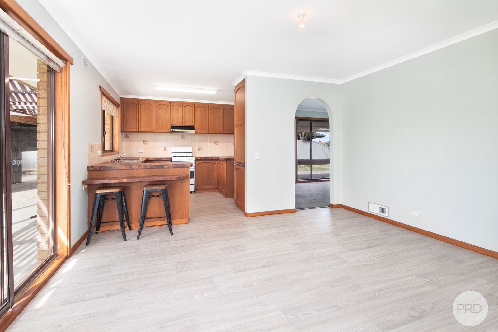 17 Rowan Parade WENDOUREE 5