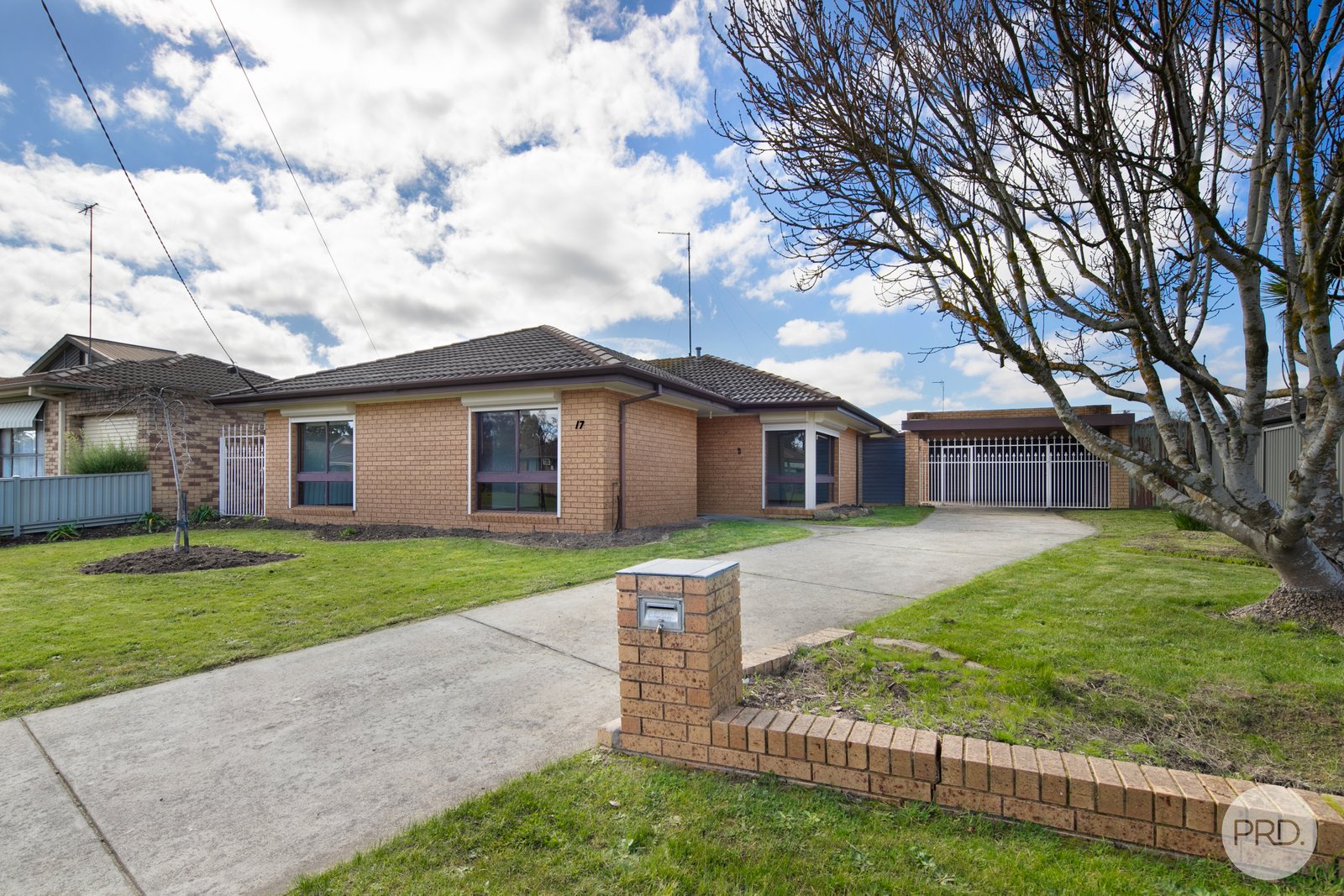 17 Rowan Parade WENDOUREE 15