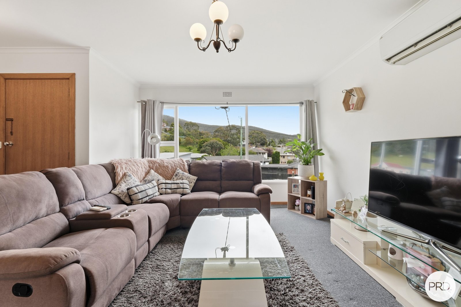 17 Russell Road CLAREMONT 8