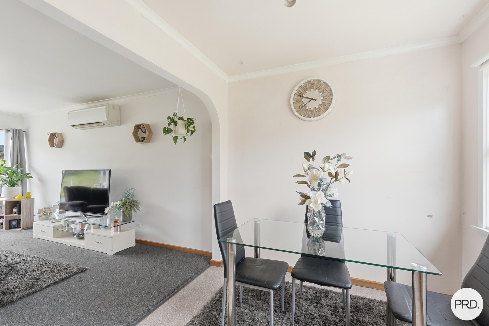 17 Russell Road CLAREMONT 9