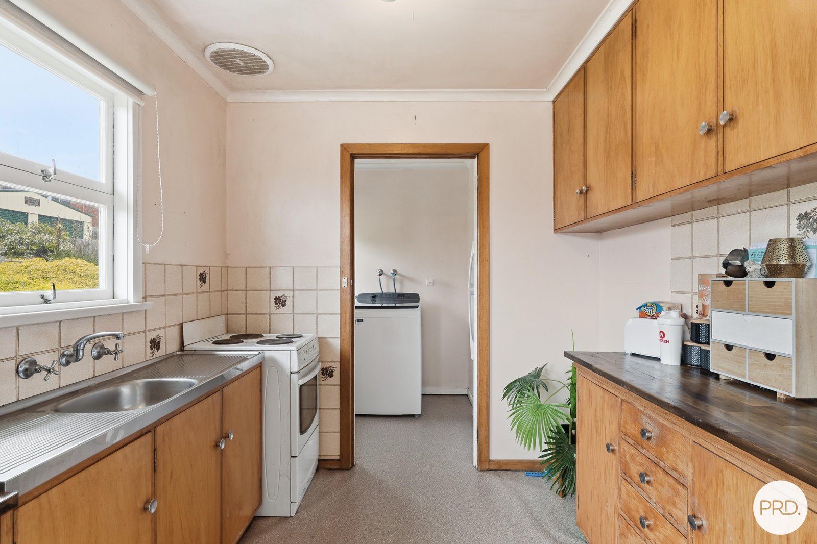 17 Russell Road CLAREMONT 12