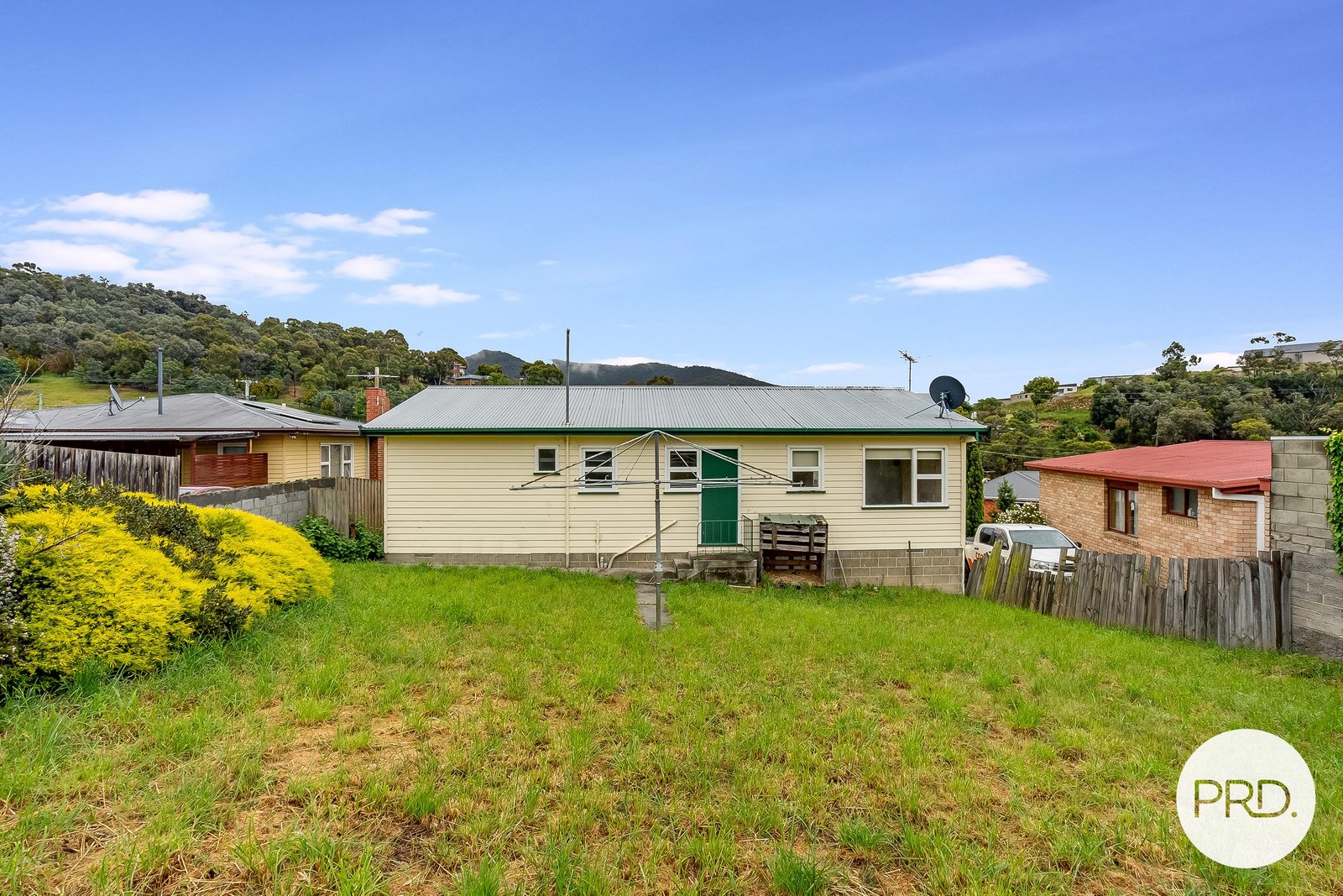 17 Russell Road CLAREMONT 9
