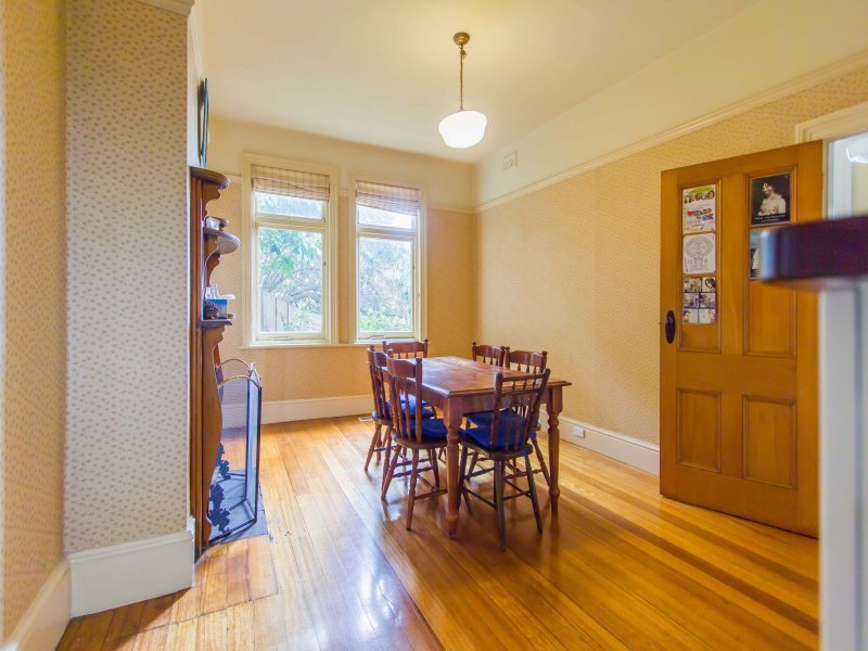 17 Salvator Road WEST HOBART 4