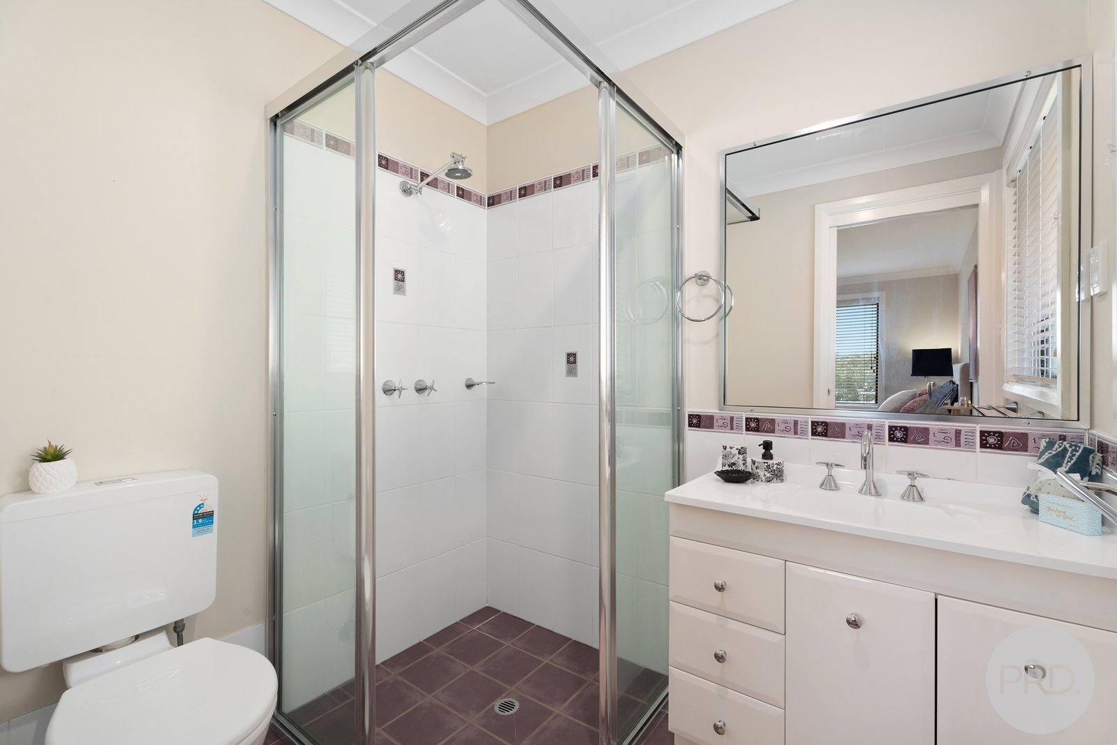 17 Saratoga Avenue CORLETTE 15