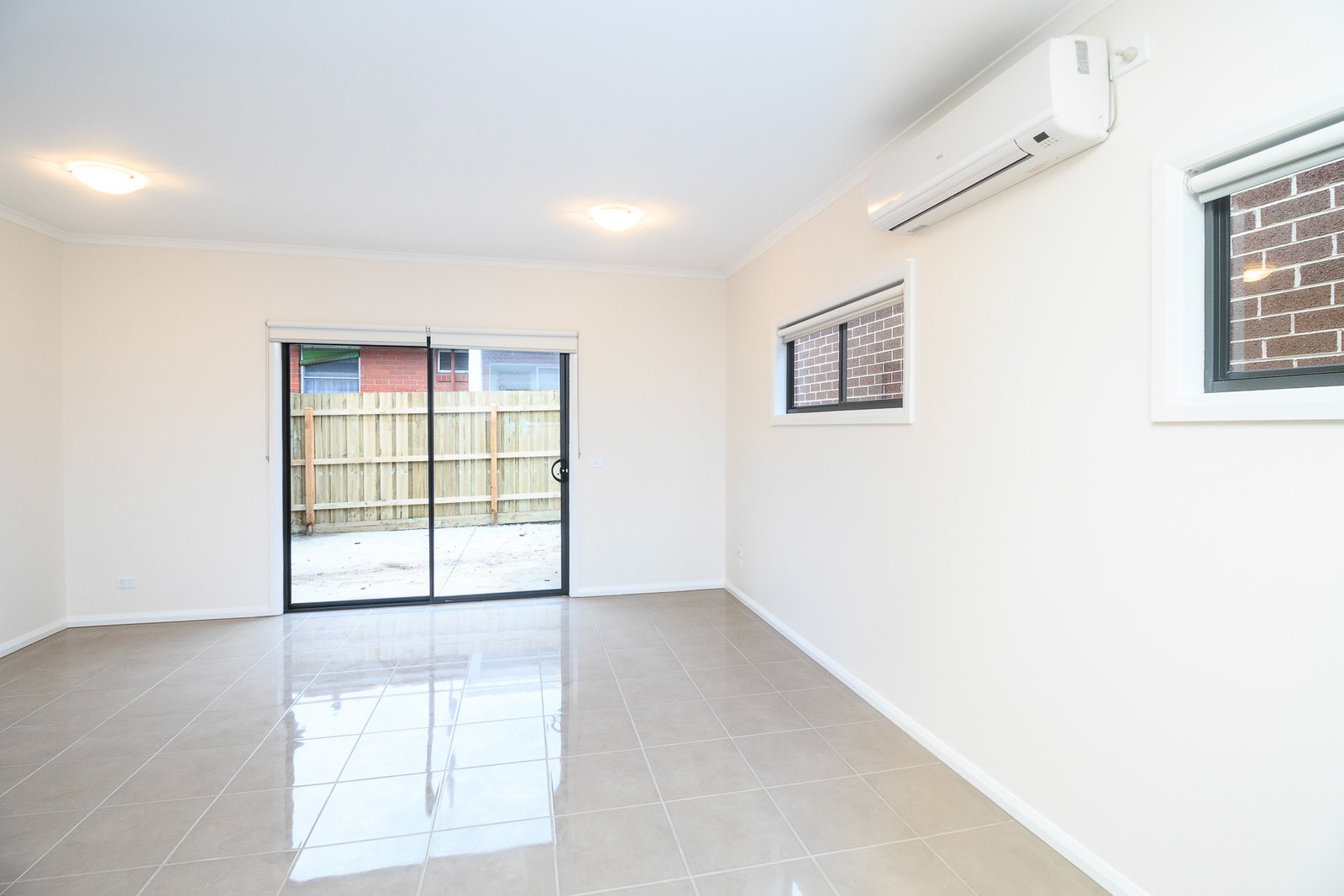 Gallery: 1/7 Saturn Street