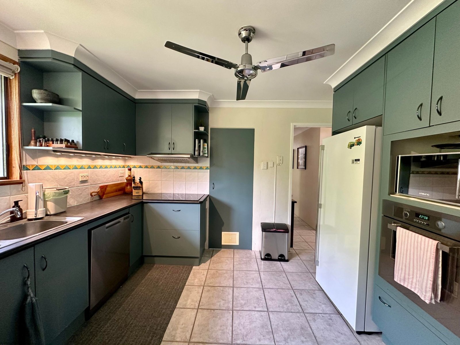 17 Sayre Crescent BOYNE ISLAND 2