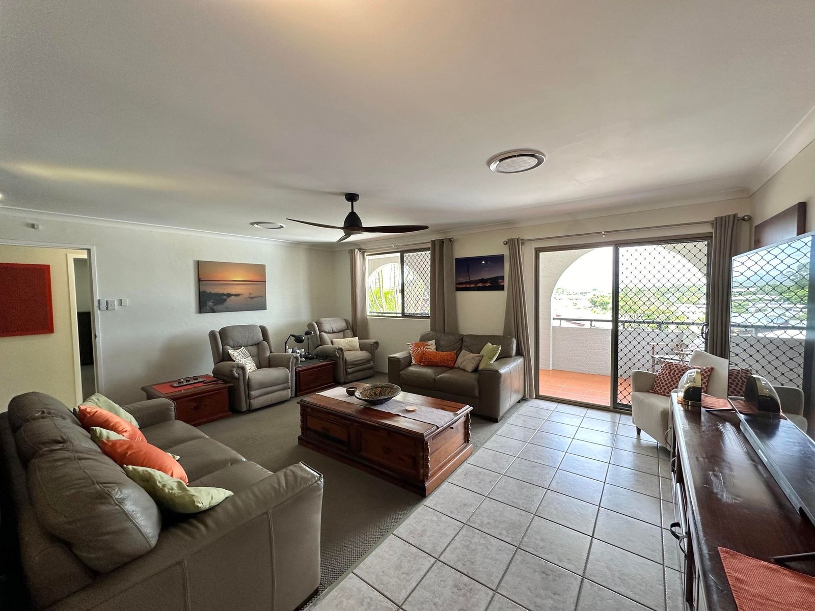 17 Sayre Crescent BOYNE ISLAND 4