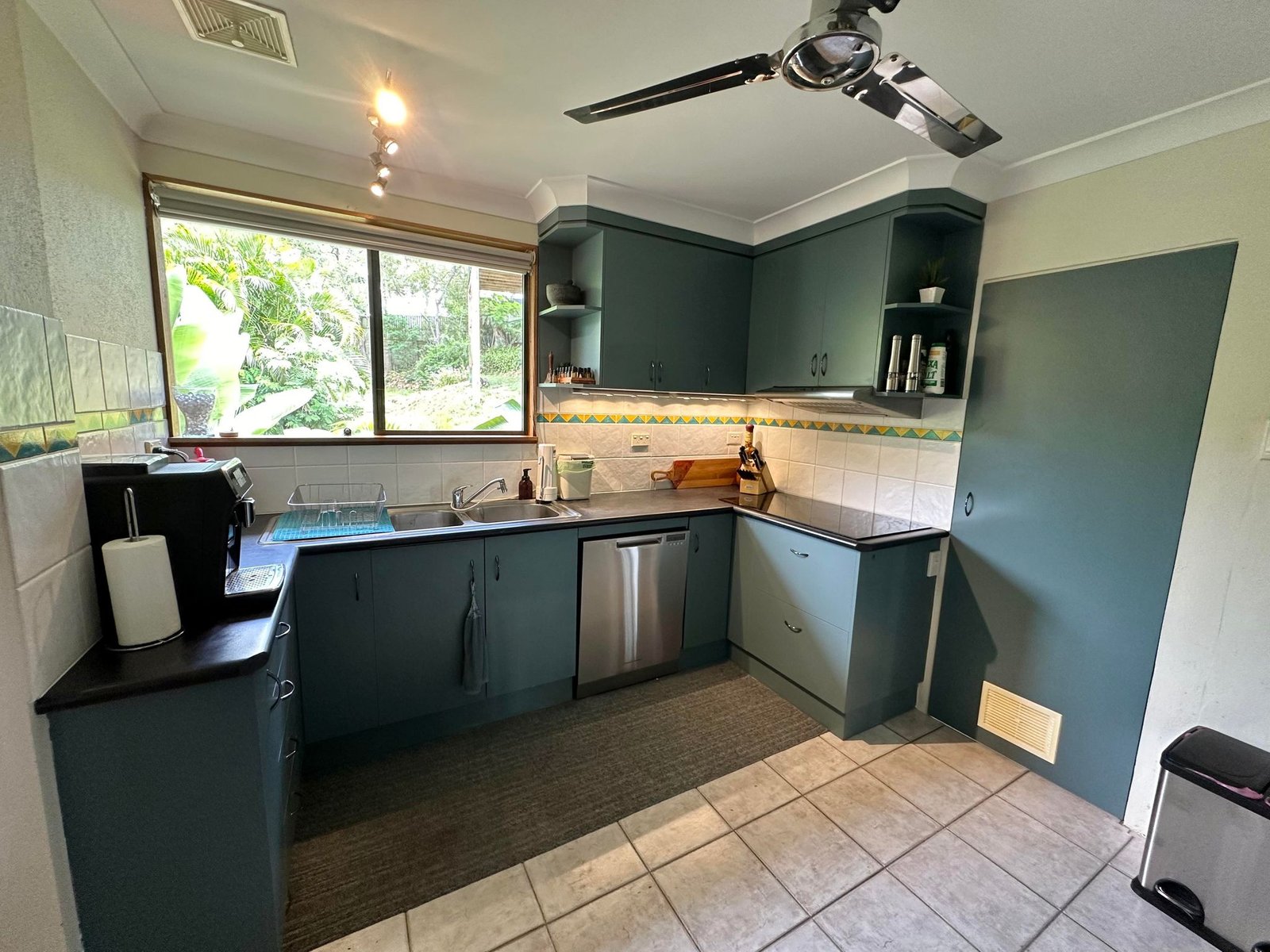 17 Sayre Crescent BOYNE ISLAND 5