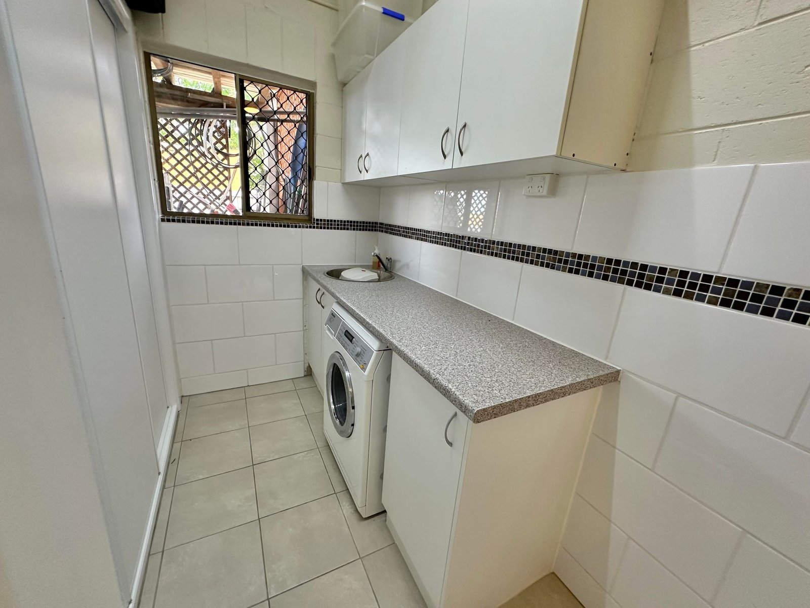 17 Sayre Crescent BOYNE ISLAND 20