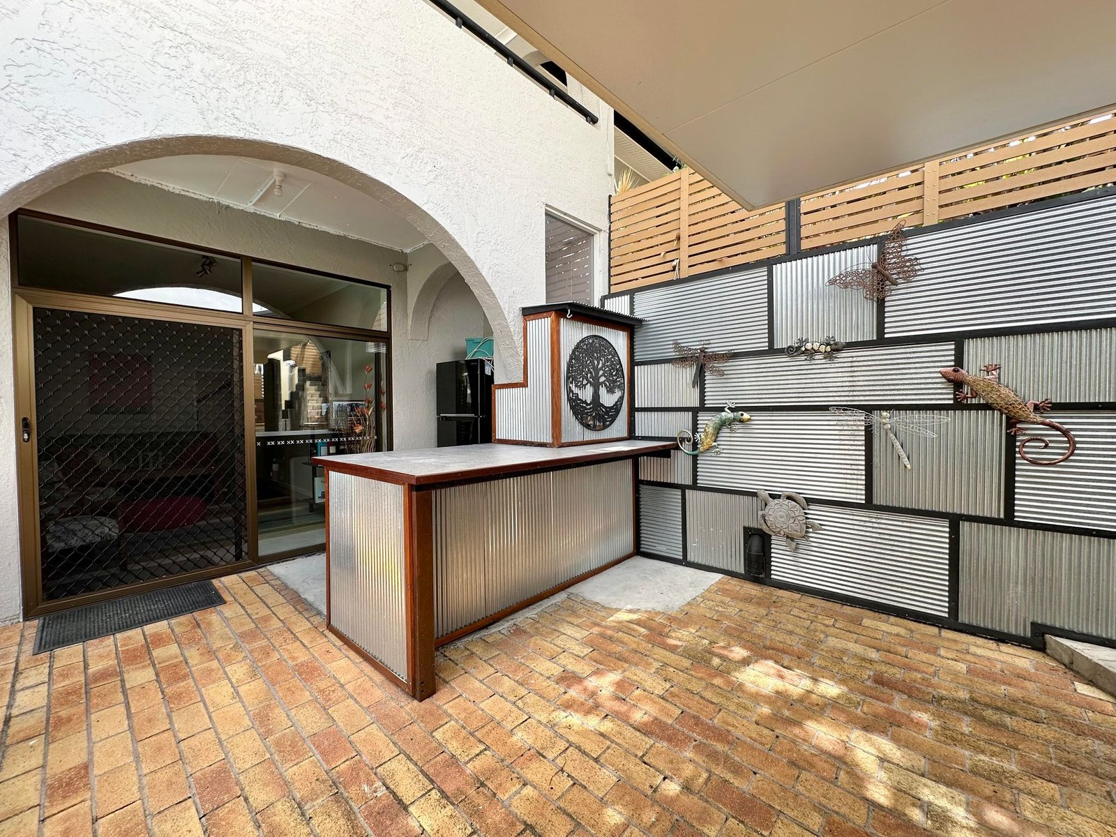 17 Sayre Crescent BOYNE ISLAND 26