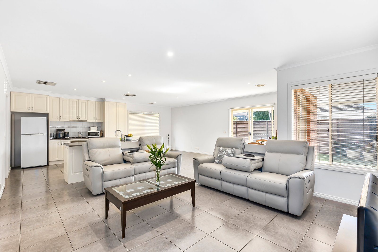 Gallery: 1/7 Scarlett Street