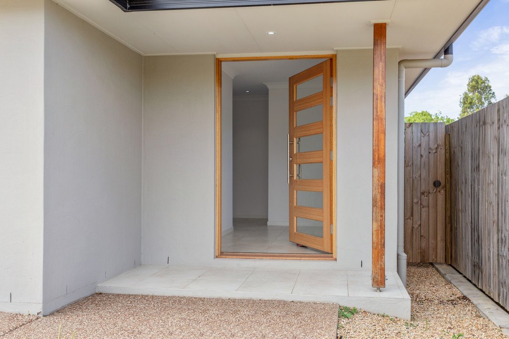 17 SCOTT Street CLEVELAND 2