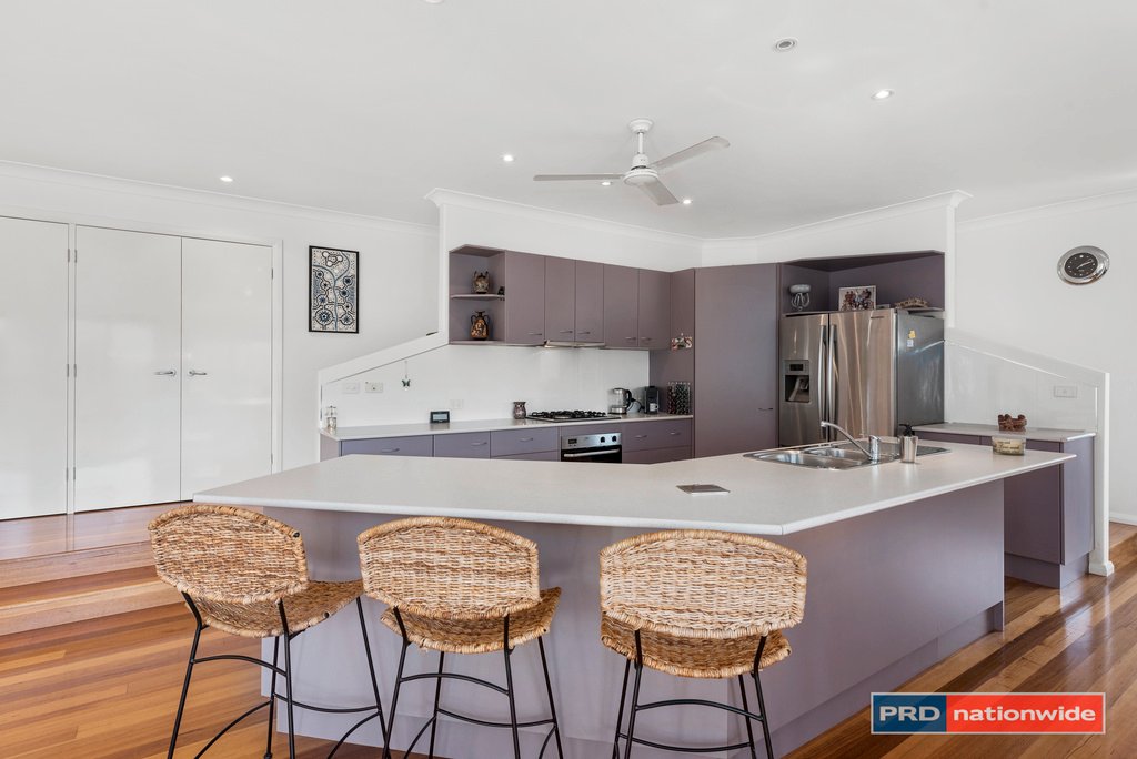 17 Seaside Close KORORA 5
