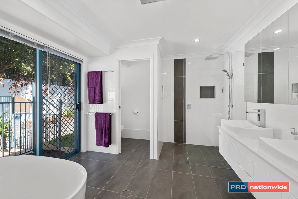 17 Seaside Close KORORA 11