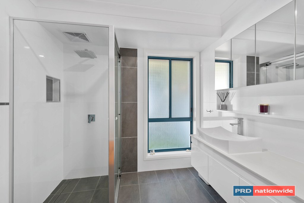 17 Seaside Close KORORA 16
