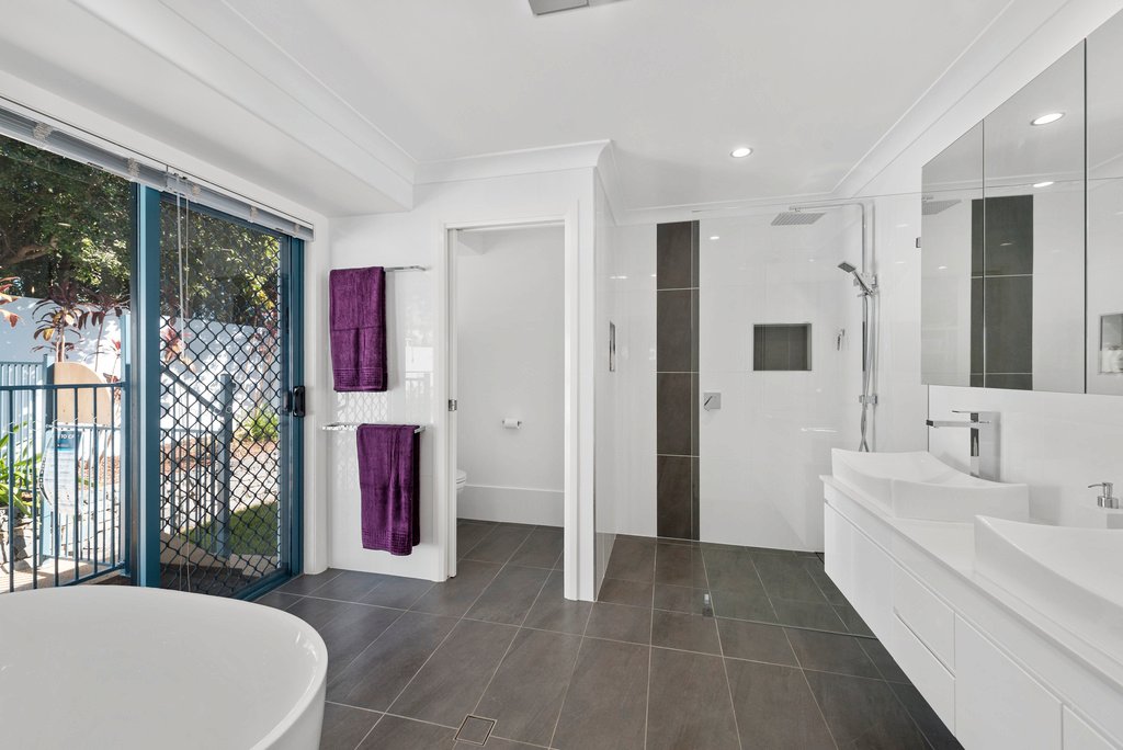 17 Seaside Close KORORA 23