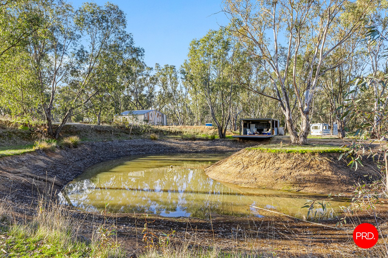 17 Shaw Court BAGSHOT 27