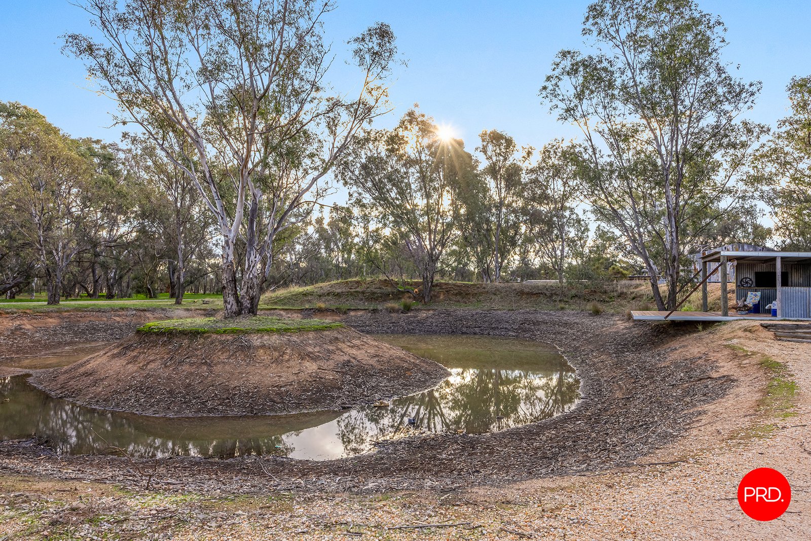 17 Shaw Court BAGSHOT 30